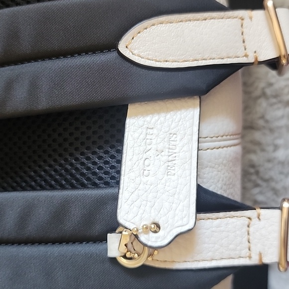 Coach Peanuts Purse/Backpack - Picture 3 of 11